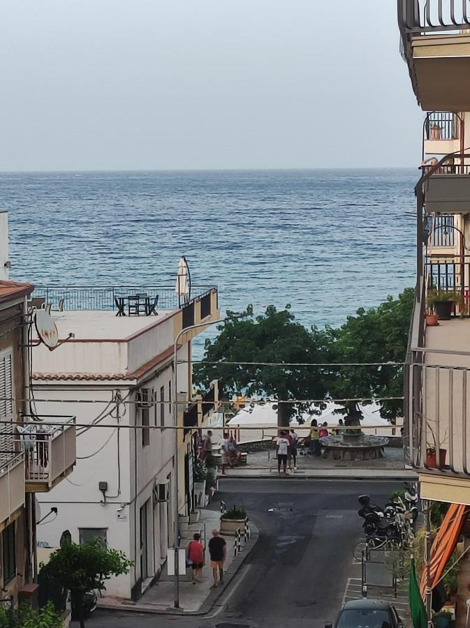 Apartamento Naxosea Giardini-Naxos Habitación foto